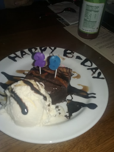 Brewery «McMenamins on Monroe», reviews and photos, 2001 NW Monroe Ave, Corvallis, OR 97330, USA