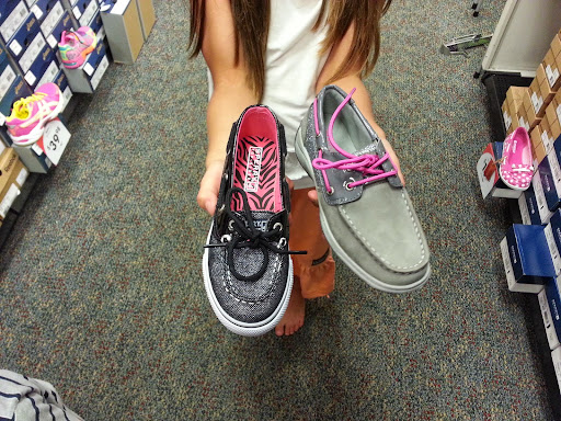 Shoe Store «Shoe Carnival», reviews and photos, 7085 Bakers Bridge Ave, Franklin, TN 37067, USA