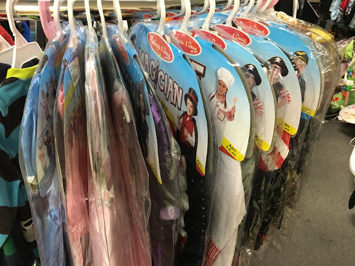 Consignment Shop «Hopscotch Consignment Boutique», reviews and photos, 136 105th Ave NE, Bellevue, WA 98004, USA