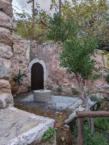 Opinii despre Μουσεῖον Ὑδροκινήσεως Ζάκρου în Ηράκλειο - Μουσείο