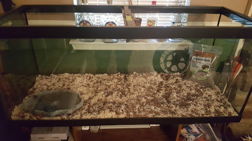 Pet Store «Fish Bowl», reviews and photos, 2117 E Race Ave, Searcy, AR 72143, USA