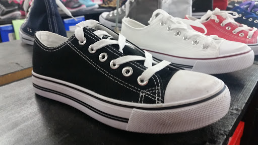 Shoe Store «Footsies Shoe Warehouse», reviews and photos, 1077 Baker St, Costa Mesa, CA 92626, USA