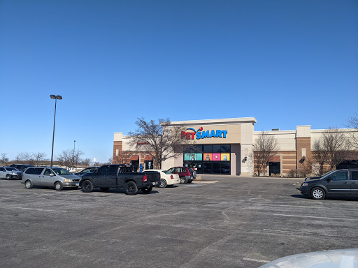 Pet Supply Store «PetSmart», reviews and photos, 985 Erica Ln, Yorkville, IL 60560, USA