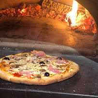 Plats et boissons du Pizzas à emporter Sunny Pizzas à Soucieu-en-Jarrest - n°17