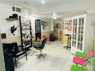 Khushi Beauty Salon
