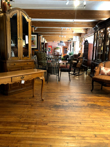 Consignment Shop «Consignment Gallery at 56», reviews and photos, 56 Sterling St, Clinton, MA 01510, USA