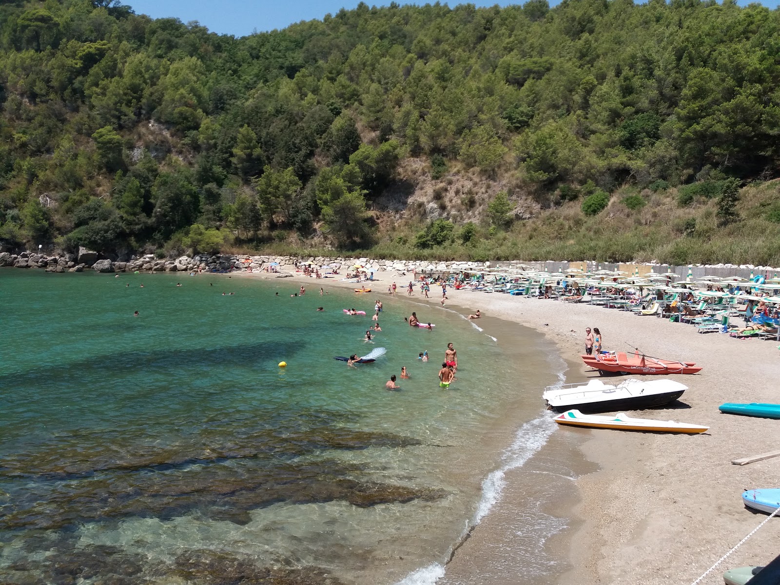 Photo of Spiaggia dei Sassolini with dirty level of cleanliness