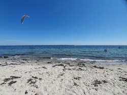 Foto von Akrogen Beach mit türkisfarbenes wasser Oberfläche