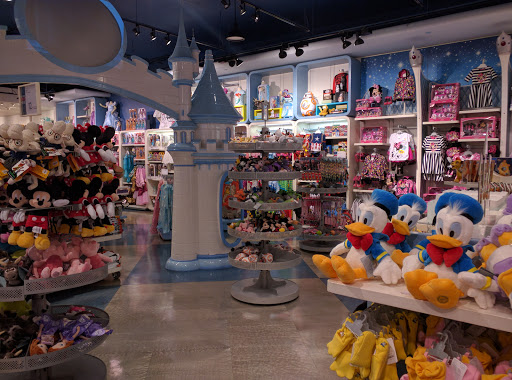 Toy Store «Disney Store», reviews and photos, 400 Ernest W Barrett Pkwy NW, Kennesaw, GA 30144, USA