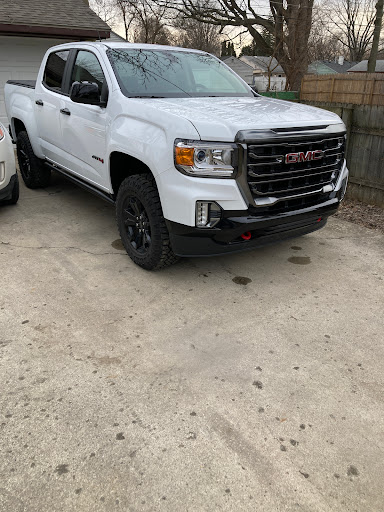 Car Dealer «Al Serra Buick GMC», reviews and photos, 6201 Saginaw Rd, Grand Blanc, MI 48439, USA