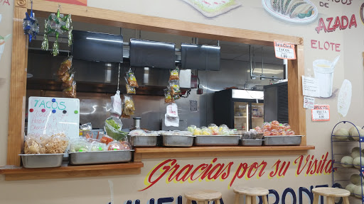 Grocery Store «Gonzales Supermarket», reviews and photos, 652 Collins St, Joliet, IL 60432, USA