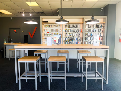 Cell Phone Store «Verizon Authorized Retailer - Wireless Zone», reviews and photos, 3836 150th St W, Rosemount, MN 55068, USA