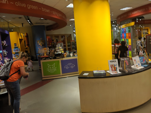 Craft Store «Crayola Store Crown Center», reviews and photos, 200 E 25th St, Kansas City, MO 64108, USA