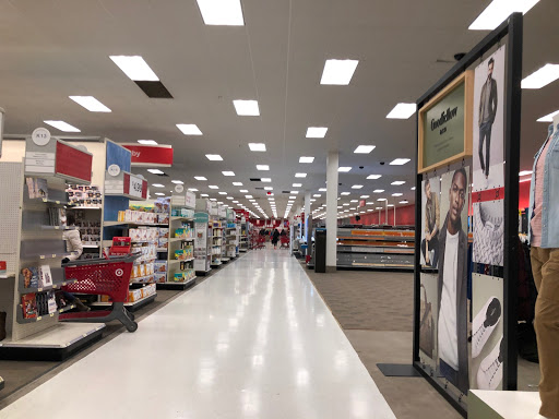 Department Store «Target», reviews and photos, 100 Willow St, Farmingdale, NY 11735, USA