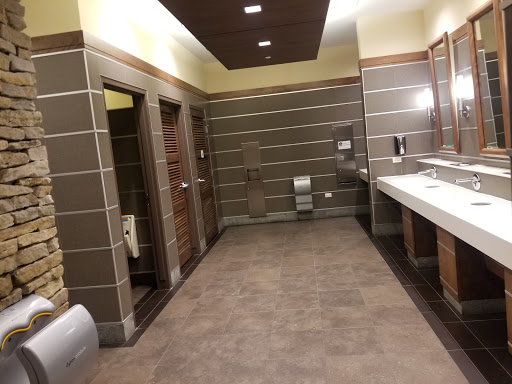 Computer Store «Apple Northbrook», reviews and photos, 1310 Northbrook Ct, Northbrook, IL 60062, USA