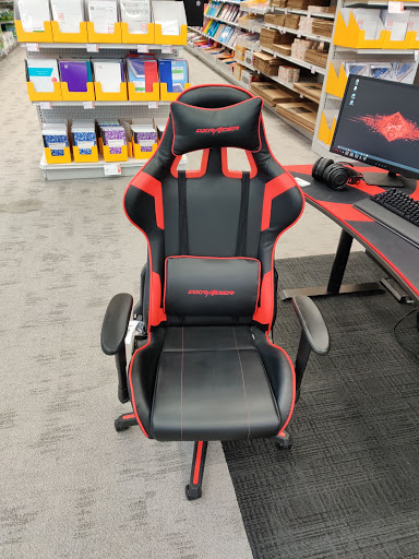 Office Supply Store «Staples», reviews and photos, 163 Highland Ave, Needham, MA 02494, USA