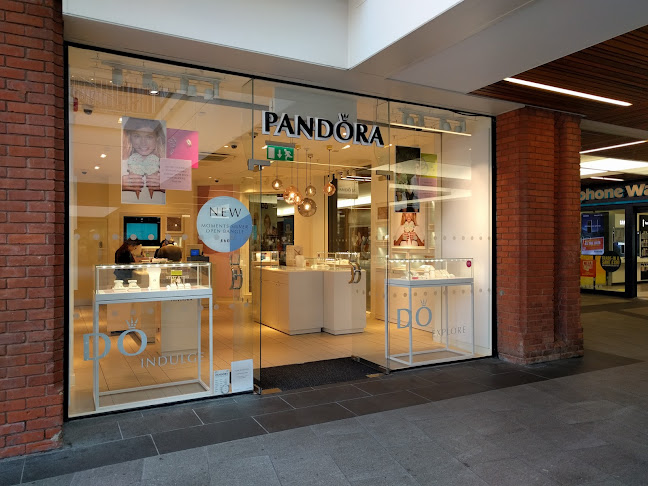Reviews of Pandora Ealing in London - Jewelry