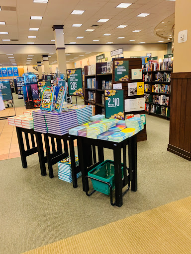Book Store «Barnes & Noble», reviews and photos, 4801 Concord Pike, Wilmington, DE 19803, USA