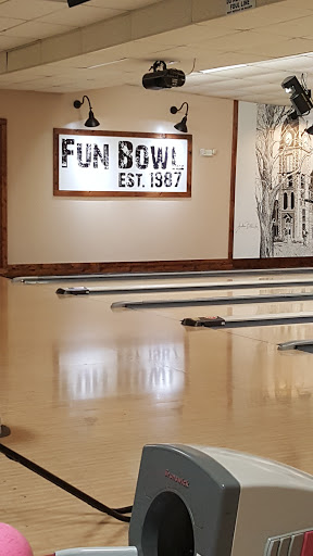 Bowling Alley «Fayetteville Fun Bowl», reviews and photos, 124 N 85th Pkwy, Fayetteville, GA 30214, USA