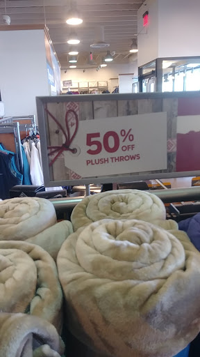 Sportswear Store «Columbia Sportswear Outlet Store at Lighthouse Place Premium Outlets», reviews and photos, 1710 Lighthouse Pl, Michigan City, IN 46360, USA