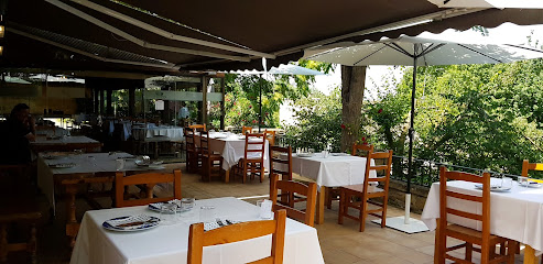 Restaurante Bodega Pimiento - C. Salvador, 8, 26211 Tirgo, La Rioja, Spain