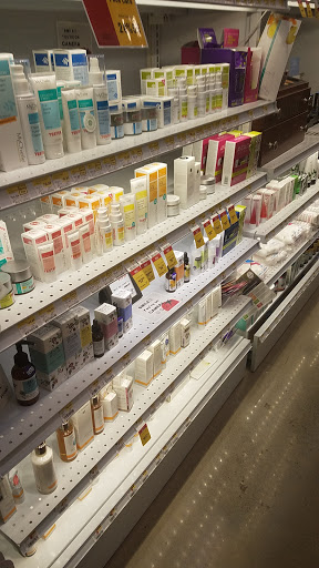 Grocery Store «Earth Fare North Canton», reviews and photos, 3939 Everhard Rd NW, North Canton, OH 44709, USA