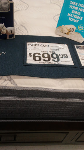 Discount Store «Big Lots», reviews and photos, 4165 E Harry St, Wichita, KS 67218, USA