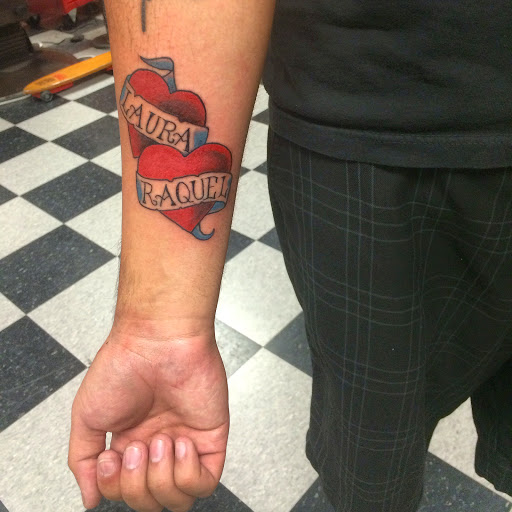 Tattoo Shop «American Dream Tattoo Studio», reviews and photos, 590 N Azusa Ave, Covina, CA 91722, USA