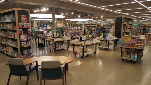 Book Store «Barnes & Noble», reviews and photos, 3230 Galleria, Edina, MN 55435, USA