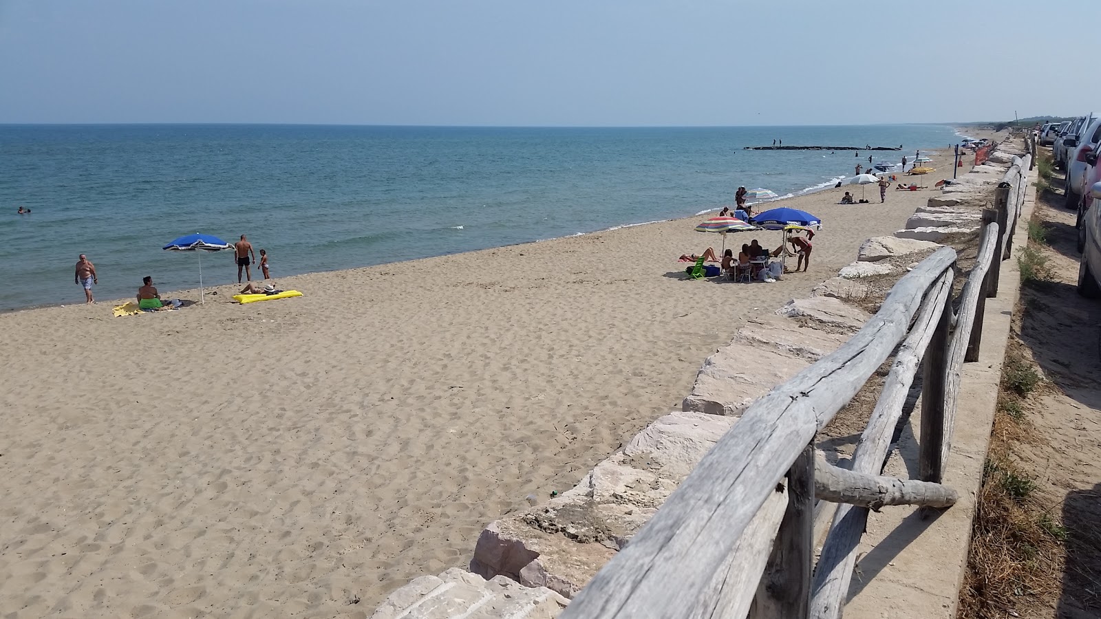 Foto van Marina di Chieuti met gemiddeld niveau van netheid