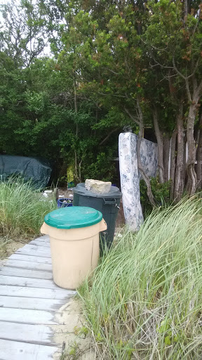 Grocery Store «Pioneer Market», reviews and photos, 21 Broadway Ave, Fair Harbor, NY 11706, USA