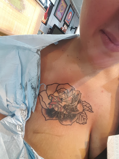 Tattoo Shop «TWIN CITY TATTOO», reviews and photos, 3131 Nicollet Ave, Minneapolis, MN 55408, USA