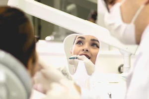 Implante | Dentista | Acessa Odontologia image