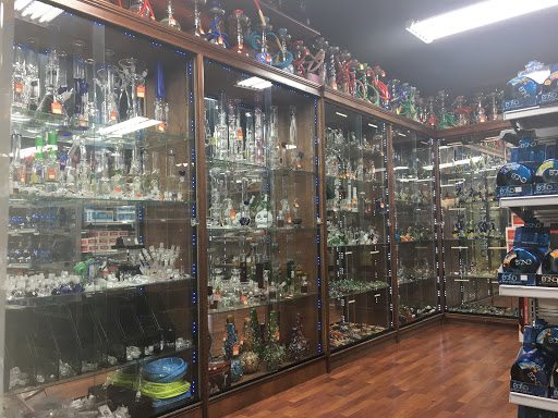 Tobacco Shop «Tobacco Land Plus», reviews and photos, 13443 S Cicero Ave, Crestwood, IL 60445, USA