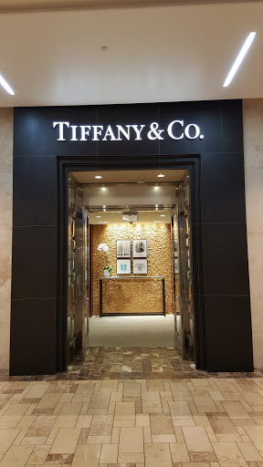 Jewelry Store «Tiffany & Co.», reviews and photos, 1151 Galleria Blvd, Roseville, CA 95678, USA
