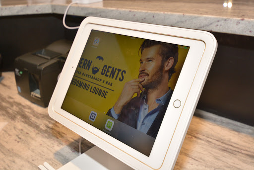 Barber Shop «Modern Gents Premier Barbershop & Bar», reviews and photos, 8233 Cooper Creek Blvd, Bradenton, FL 34201, USA