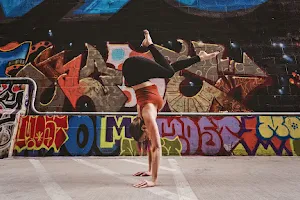 Salt City Calisthenics | Calisthenics, Handstands & Adult Gymnastics image