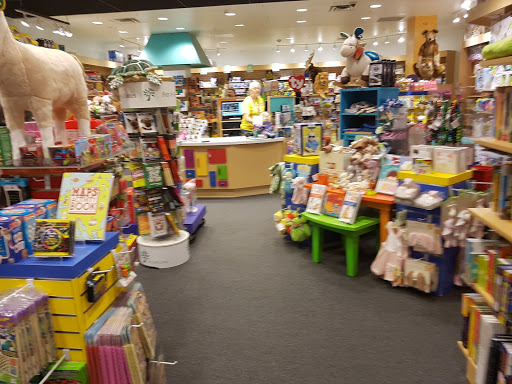 Toy Store «Creative Kidstuff Toy Store», reviews and photos, 148 E Broadway, Bloomington, MN 55425, USA