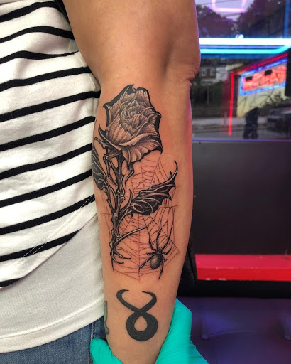 Explore illinois tattoo ideas, creative tattoo ideas in Millsboro, available at Tattoo Galaxy (Millsboro) Piercing & Custom tattoos