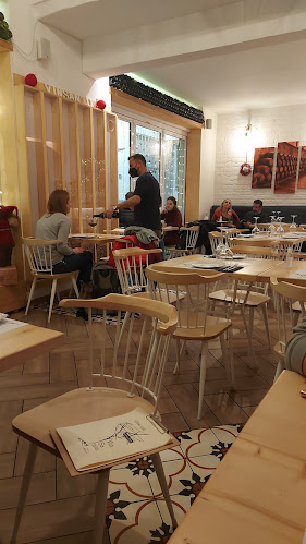 Σπυρίδη 2 με, Αργοναυτών 45, Βόλος 382 21