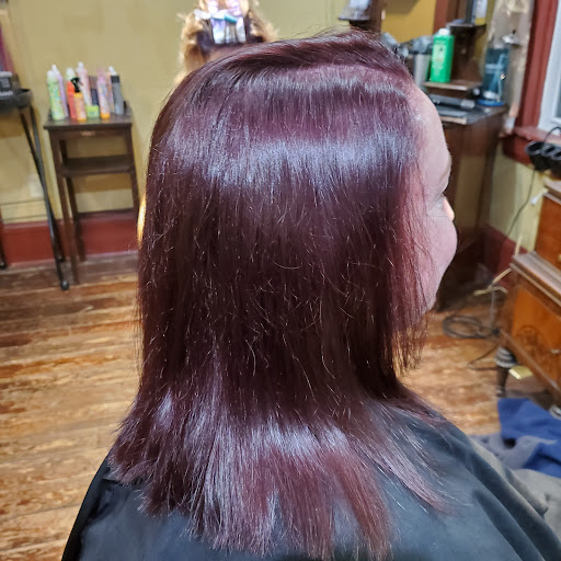 Beauty Salon «Shades Hair and Spa», reviews and photos, 201 E Broadway, Red Lion, PA 17356, USA