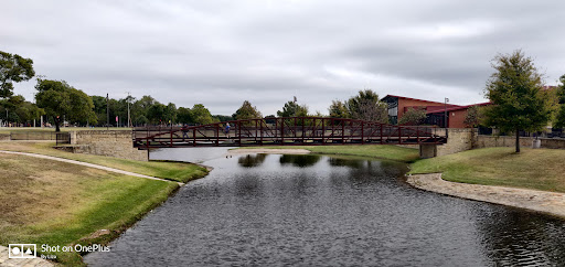 Recreation Center «Huffhines Recreation Center», reviews and photos, 200 N Plano Rd, Richardson, TX 75081, USA