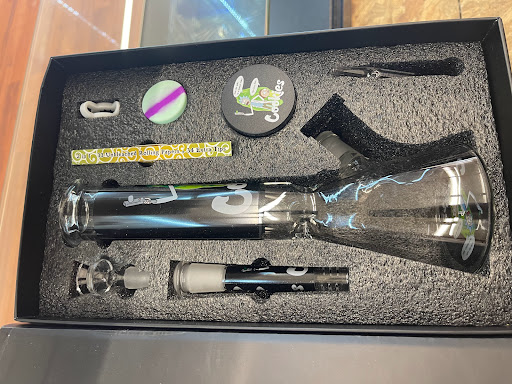 Vaporizer Store «Cigar n Vape Fairfax», reviews and photos, 11106 Lee Hwy, Fairfax, VA 22030, USA