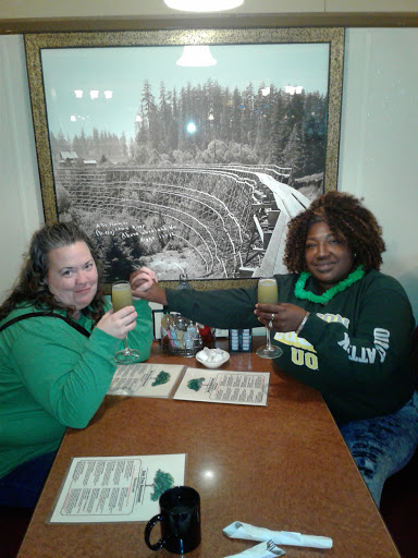 Restaurant «Oak Tree Restaurant», reviews and photos, 1020 Atlantic Ave, Woodland, WA 98674, USA