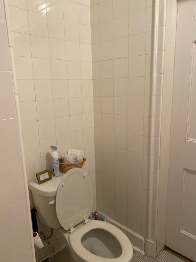 Bed & Breakfast «Thornewood Castle Bed and Breakfast», reviews and photos, 8601 N Thorne Ln SW, Lakewood, WA 98498, USA