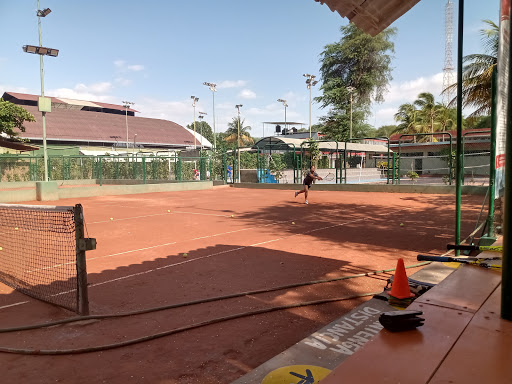 Padel clubs Piura