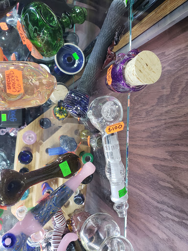 Tobacco Shop «Hunky Dory Pipe & Tobacco», reviews and photos, 271 W 7th Ave, Eugene, OR 97401, USA