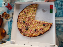 Plats et boissons du Pizzas à emporter Pizzeria chez régis à Châteauneuf-les-Martigues - n°1