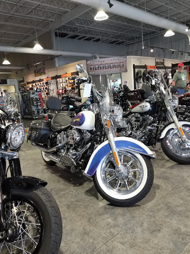 Harley-Davidson Dealer «St. Charles Harley-Davidson», reviews and photos, 3808 W Clay St, St Charles, MO 63301, USA