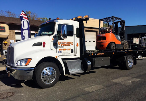 Towing Service «Untouchable Towing & Auto Repair», reviews and photos, 170 N Main St, Middletown, CT 06457, USA